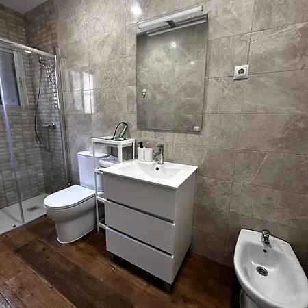 Amplia Casa Entera Con Patio Y Terraza Familia Y Grupo De Amigos Сasa de vacaciones *